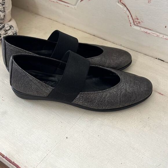 Vera Pelle The Flexx size  7.5 flats shoes - Picture 1 of 3